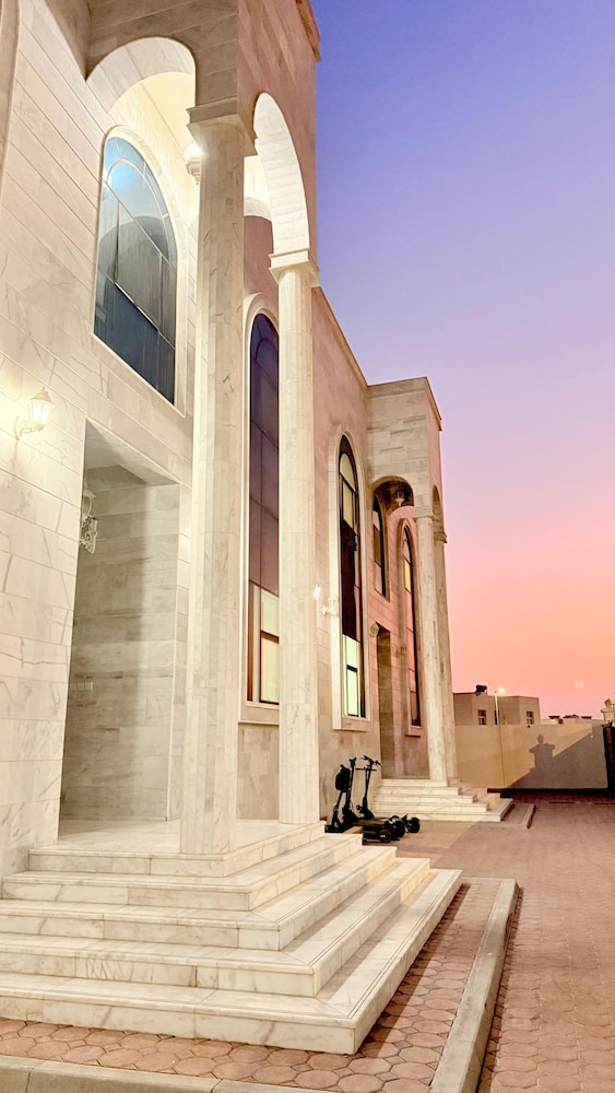 Rizq Luxurious Villa