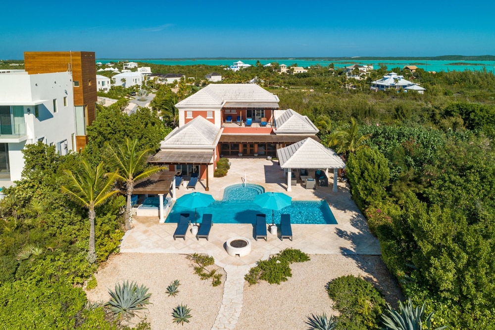 Villa La Percha With 4 Bedrooms and 4 5 Bathrooms