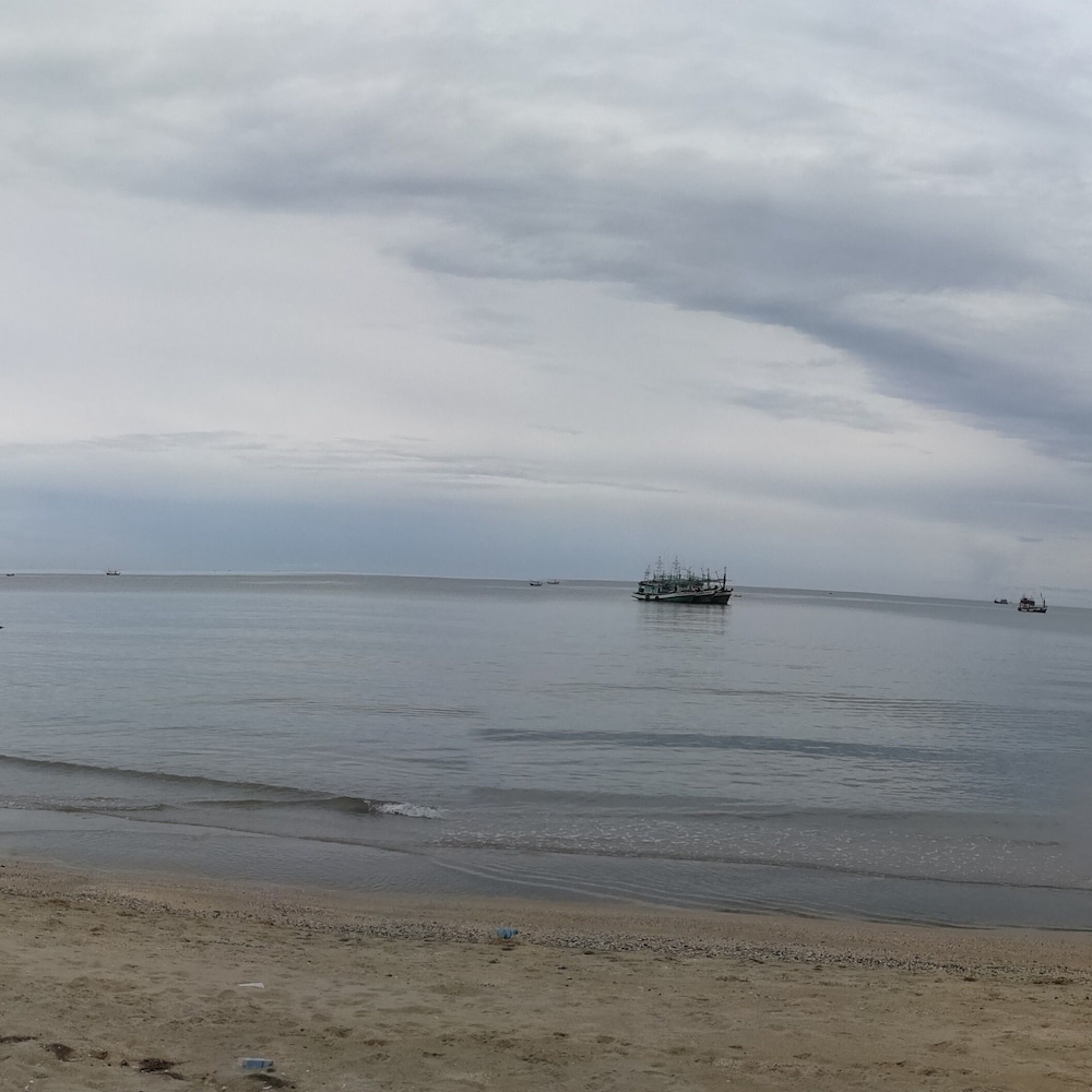 Aow Noi Sea View Resort