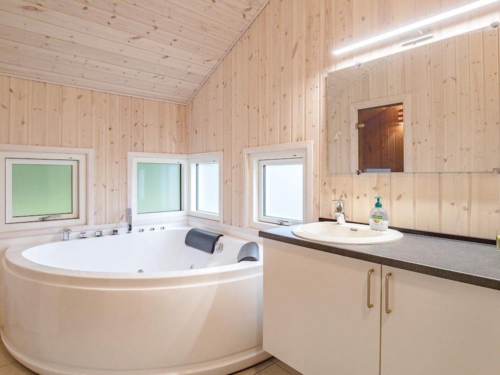 8 Person Holiday Home in Tranekaer view 5