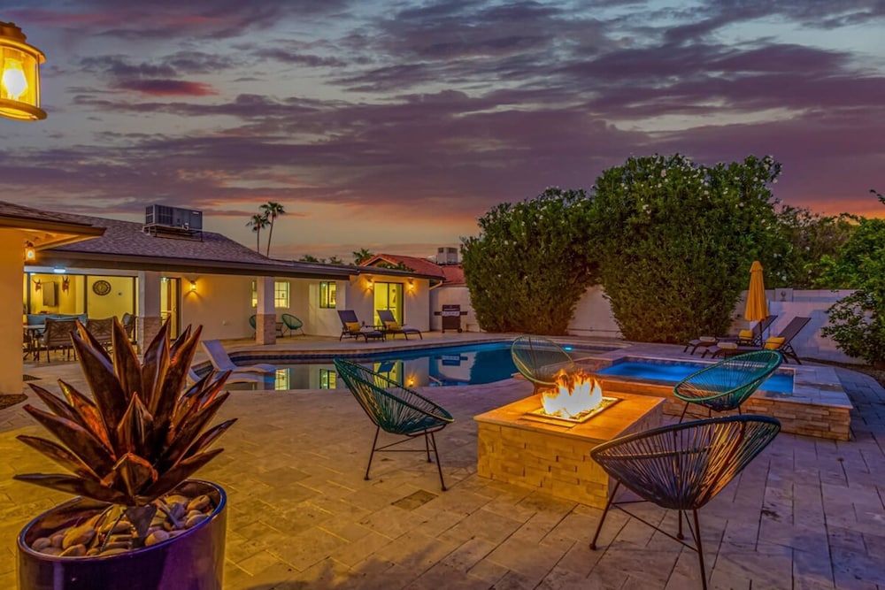 Tequila Time Retreat Custom Pool Spa Dogs OK