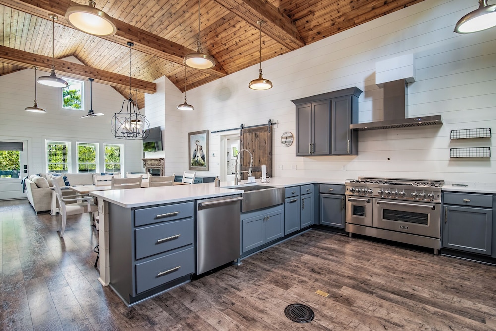 Lachicotte Vacation Rentals