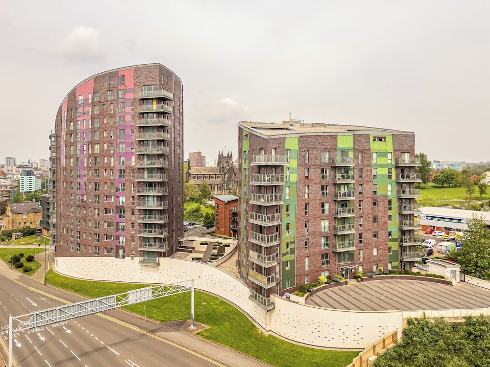 Charming 1-bed Apartment in Leeds