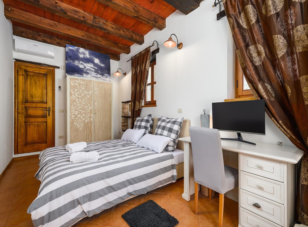 Villa in Banki With Private Pool Near Marea Beach