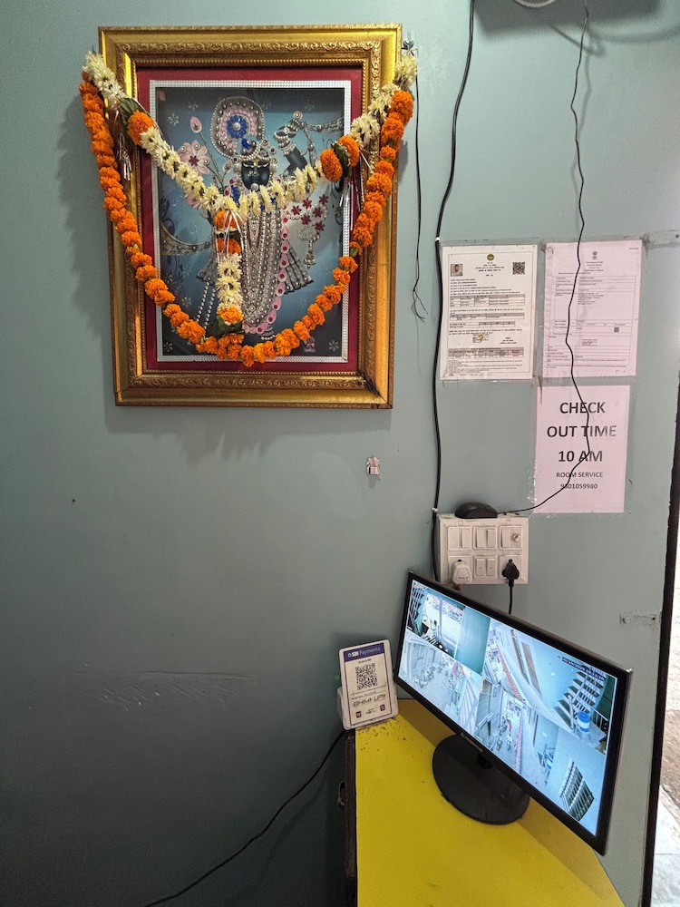 SHRI KRISHNA HOTEL