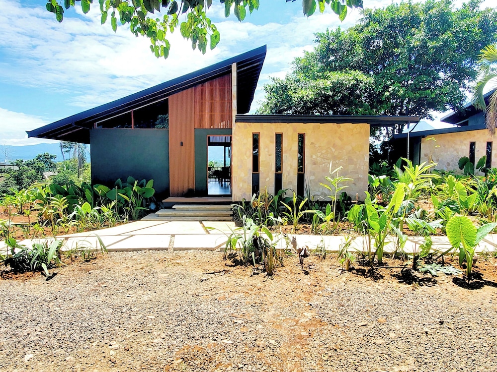 Serene Hills Arenal