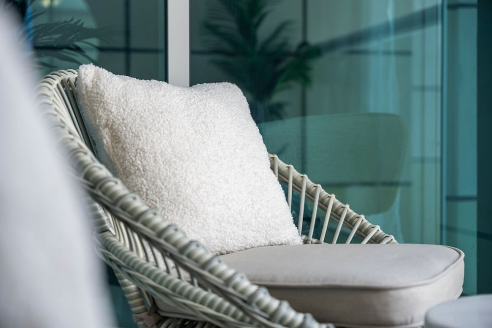 Cozy 1-bedroom Apartment for 4 in Dubai Marina