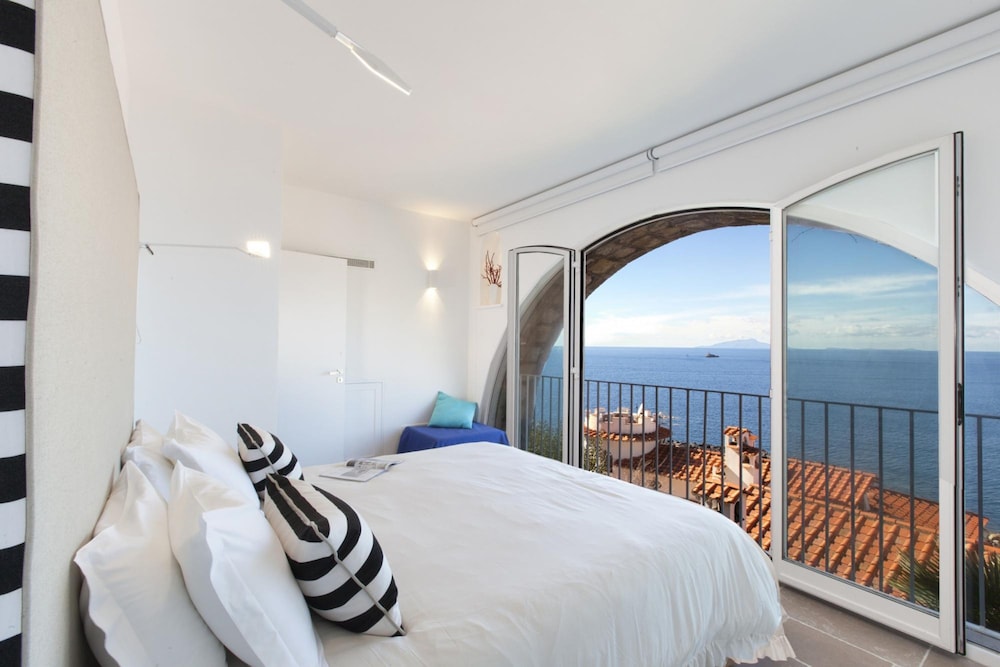 Sea Melody in Massa Lubrense view 2