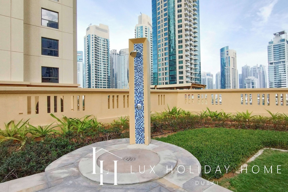 LUX The JBR Central Suite
