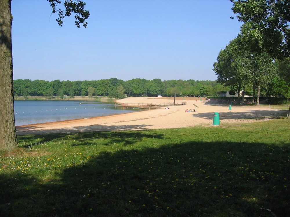 Holiday Home in Plasmolen Near Lakes