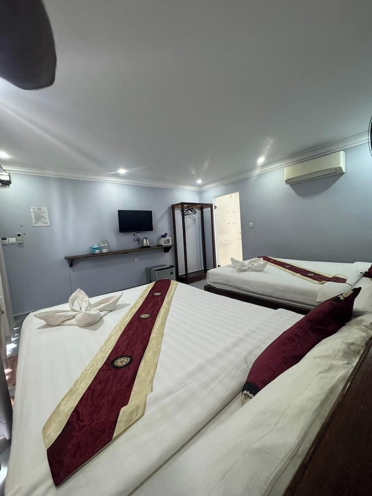 Khmer Bungalow view 4