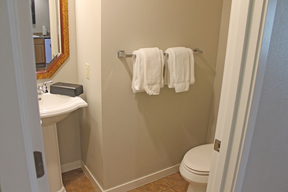 7th Mtn 823f 3 Bedroom Condo