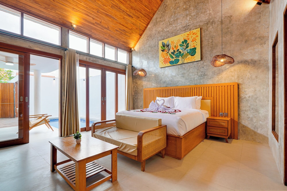 LaLuxe Villa and Residence