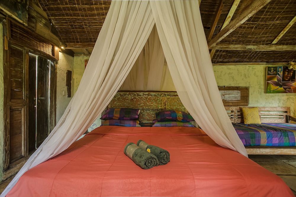 Tepi Sawah Lodge