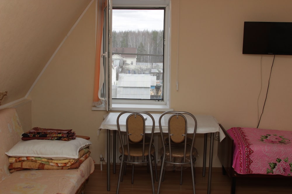 Photo 10