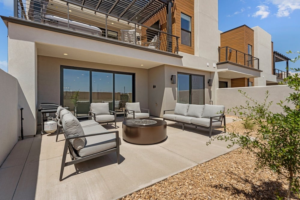 Isle Of Adventure 6 Bedroom Townhouse