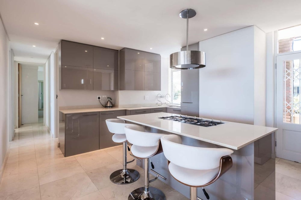 Ocean View Camps Bay 3bed Apt Beach Vistas