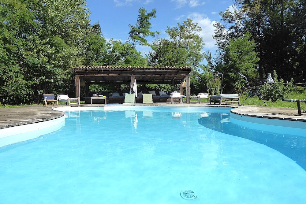 Villa Poggio Zucchino Pool and Wellness Piacenza