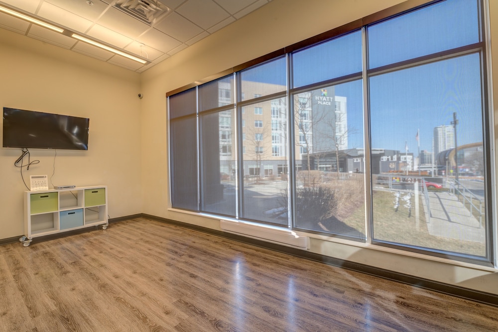 Milwaukee Vacations - Kasa Westown Milwaukee - Property Image 3