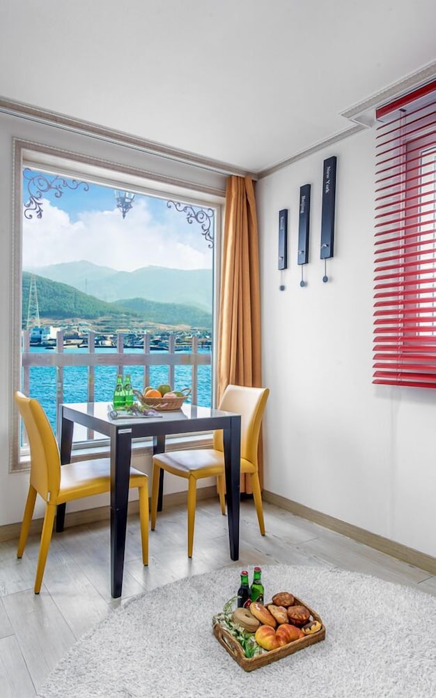 Casa Pension Tongyeong