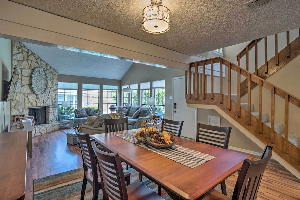 Horseshoe Bay Resort Townhome - Near Lake Lbj! - Property Image 7
