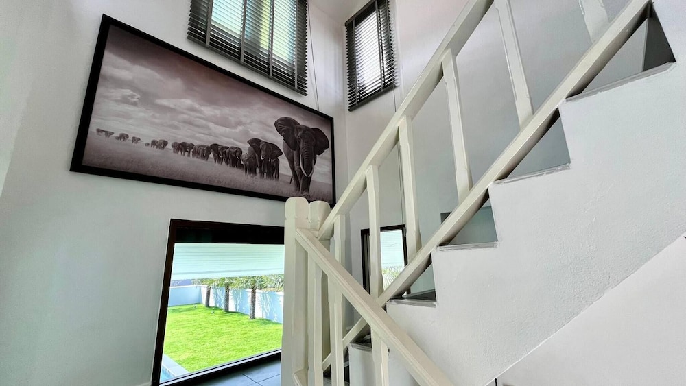 Khaolak Pool Villa With 3 Bedrooms