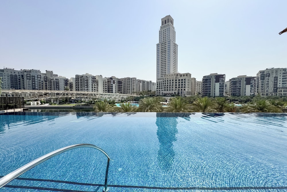 PVH - 1BR Sea View - Palace Residence