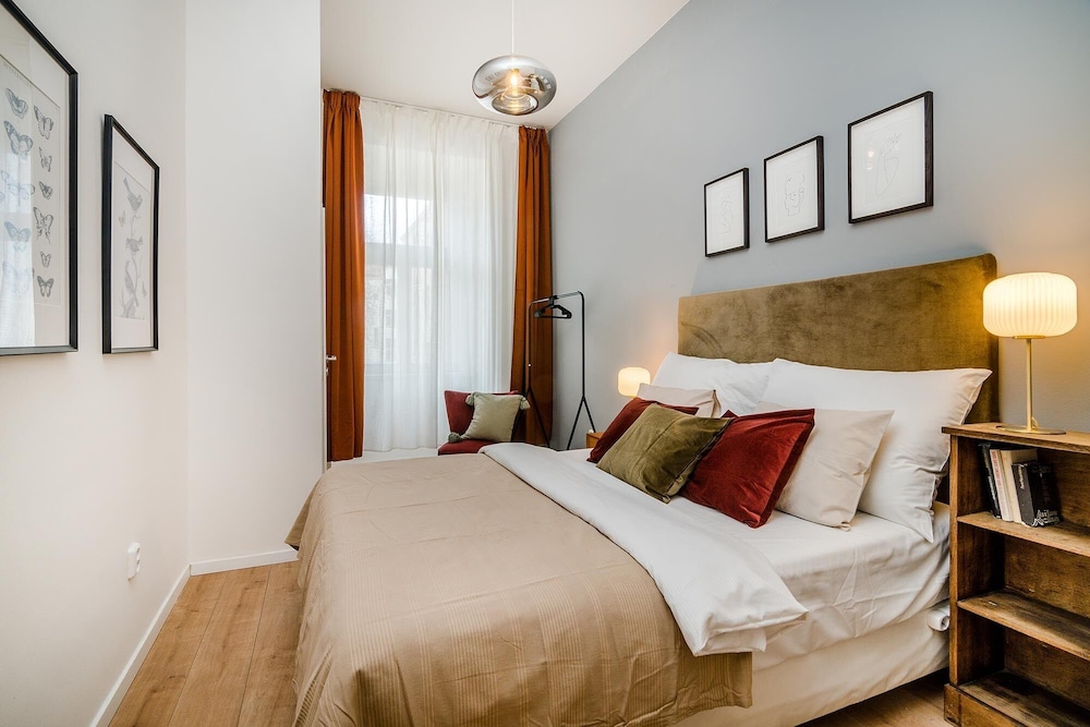 Charm APTs in Prague by Michal&Friends