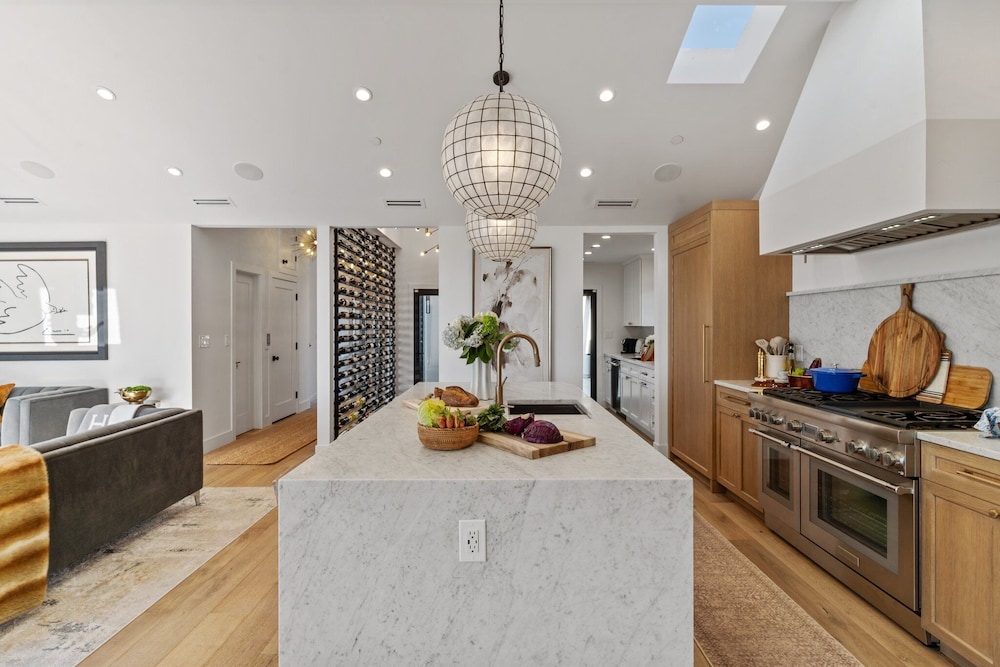 Ocean Whispers 4 Bedroom Home
