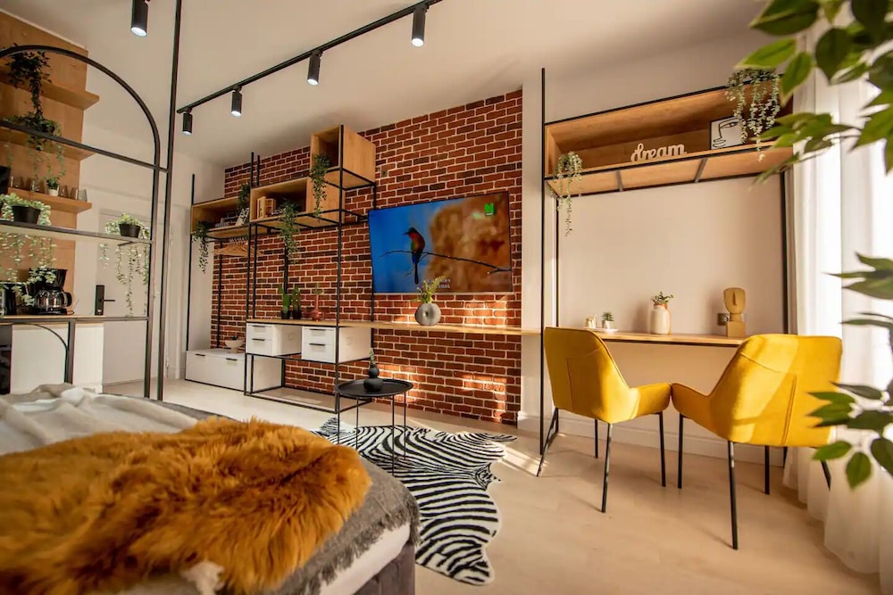 Aiastay Bucharest River Apartments