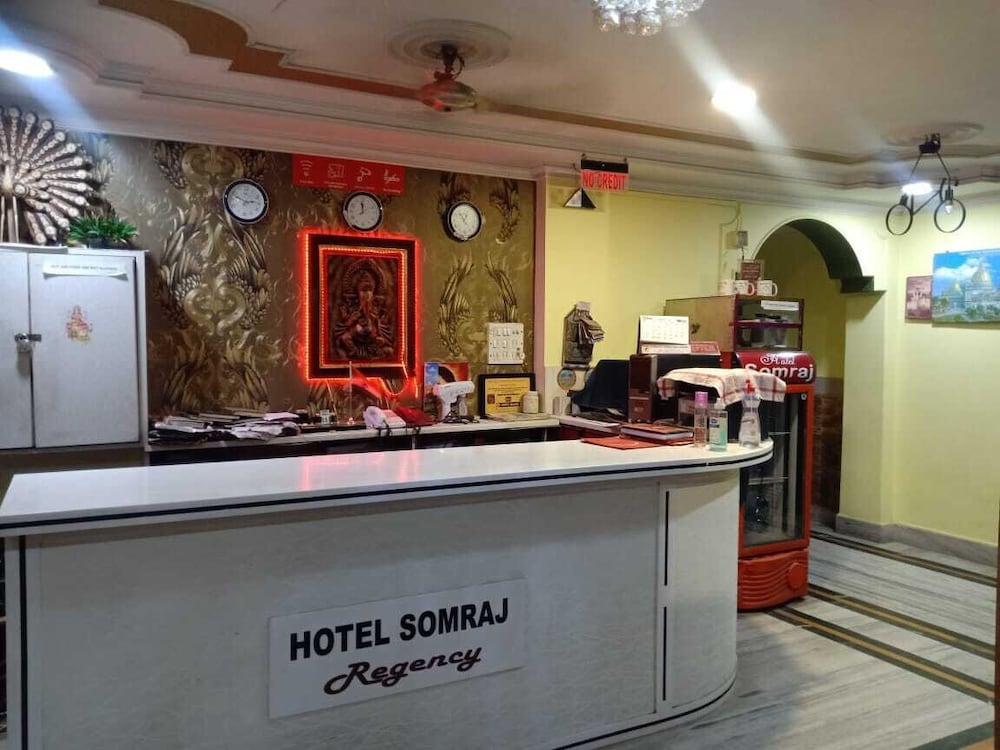 Lobby & Reception