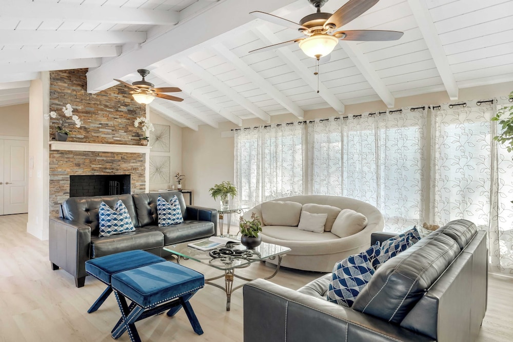 Bordeaux by Avantstay Private Pool, Hot Tub & Game Room Near Temecula