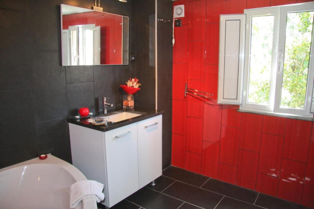 Serra da Estrela Seven Rooms 3 Suites Villa In s