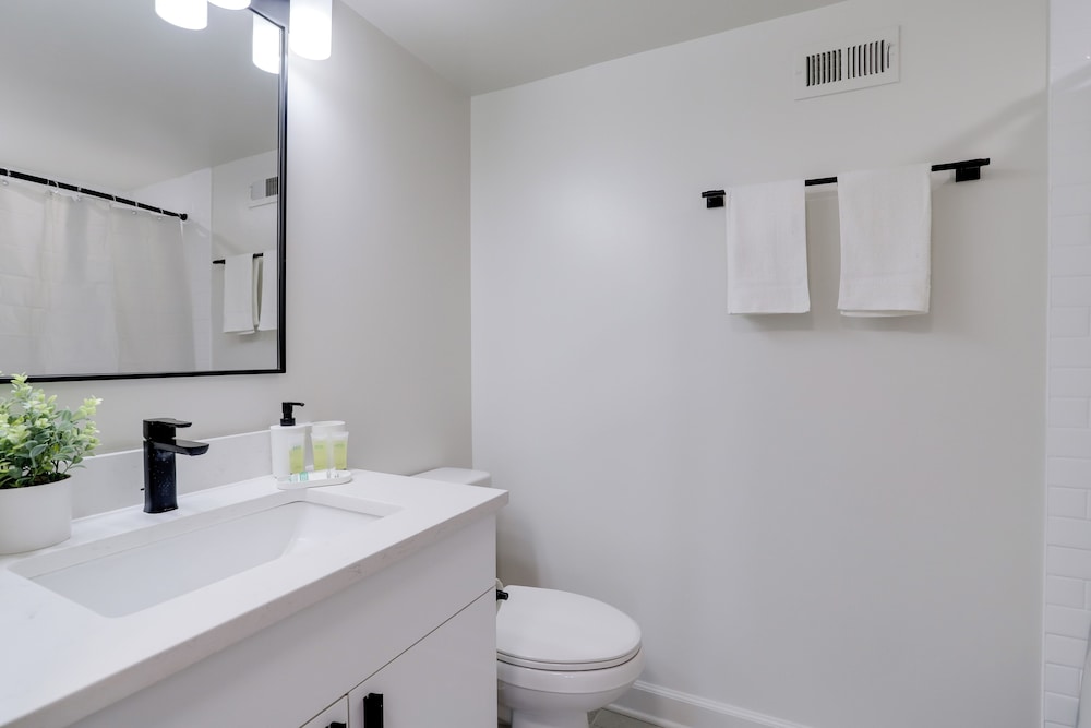 Metro-Friendly DC Apartments