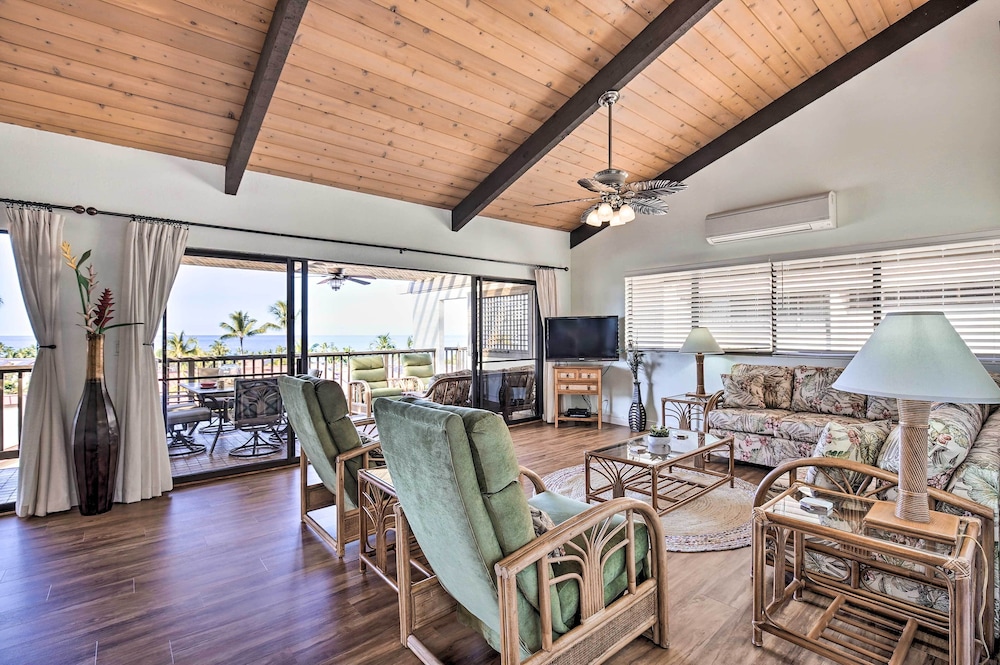 Kailua-kona Condo w/ Resort Amenities Access!