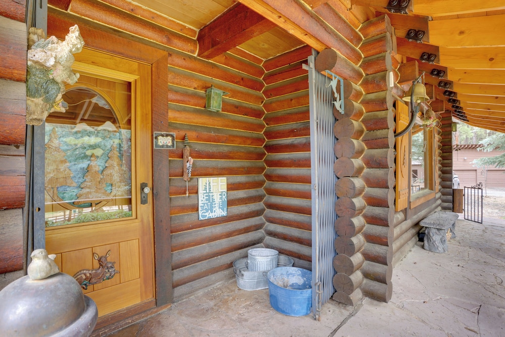Pet-friendly Bayfield Cabin w/ Game Room & Hot Tub