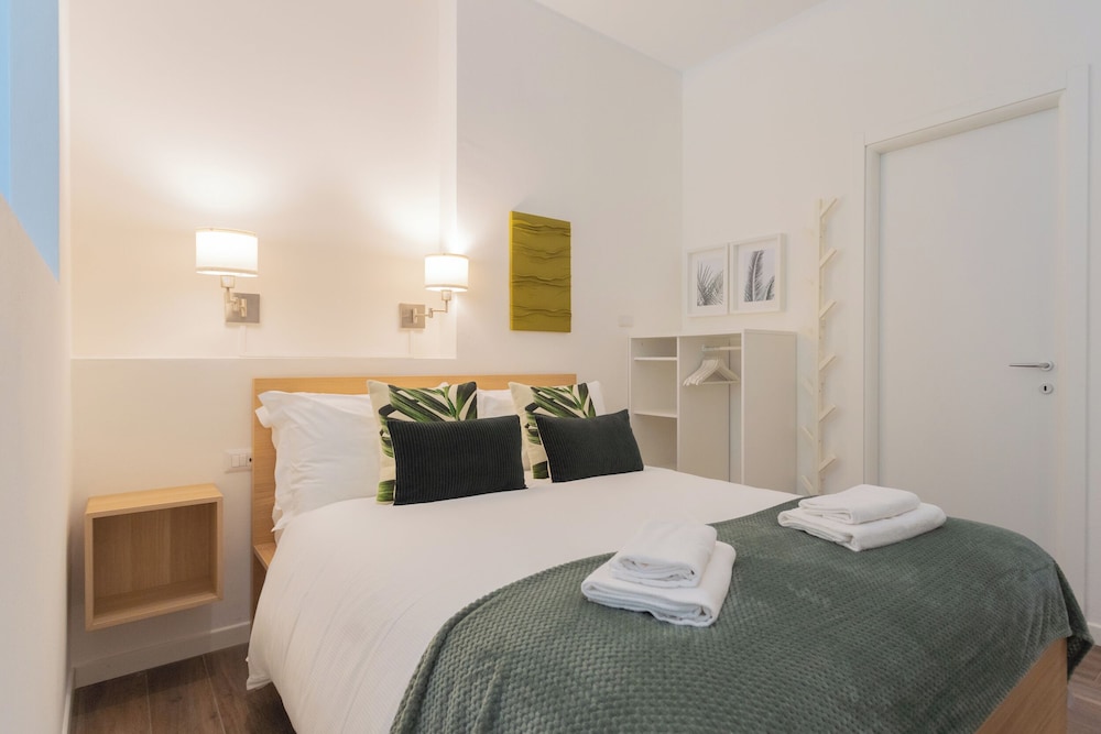 Enchanted Como Lake - Tremezzo Apartments by Rent all Como
