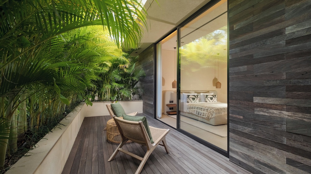 Villa Fiji by Villa Finder