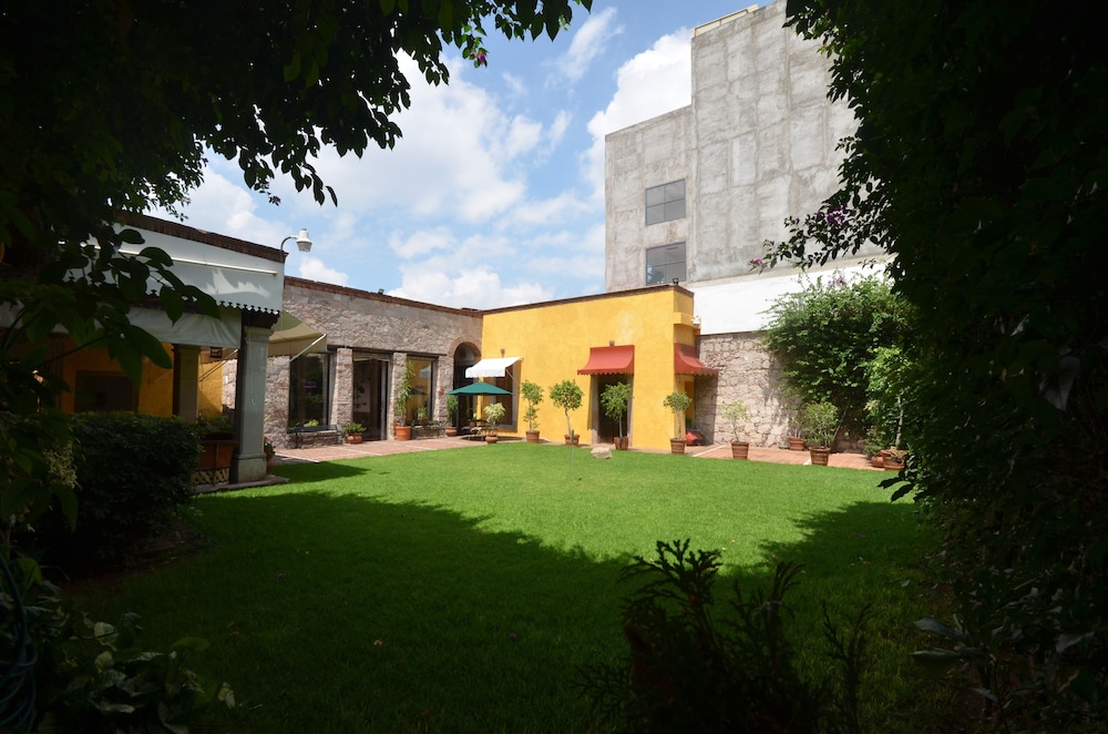 Howard Johnson Calle Real Morelia - Property Image 26