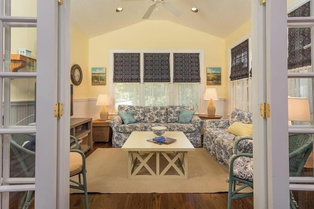 Henlopen Avenue 58