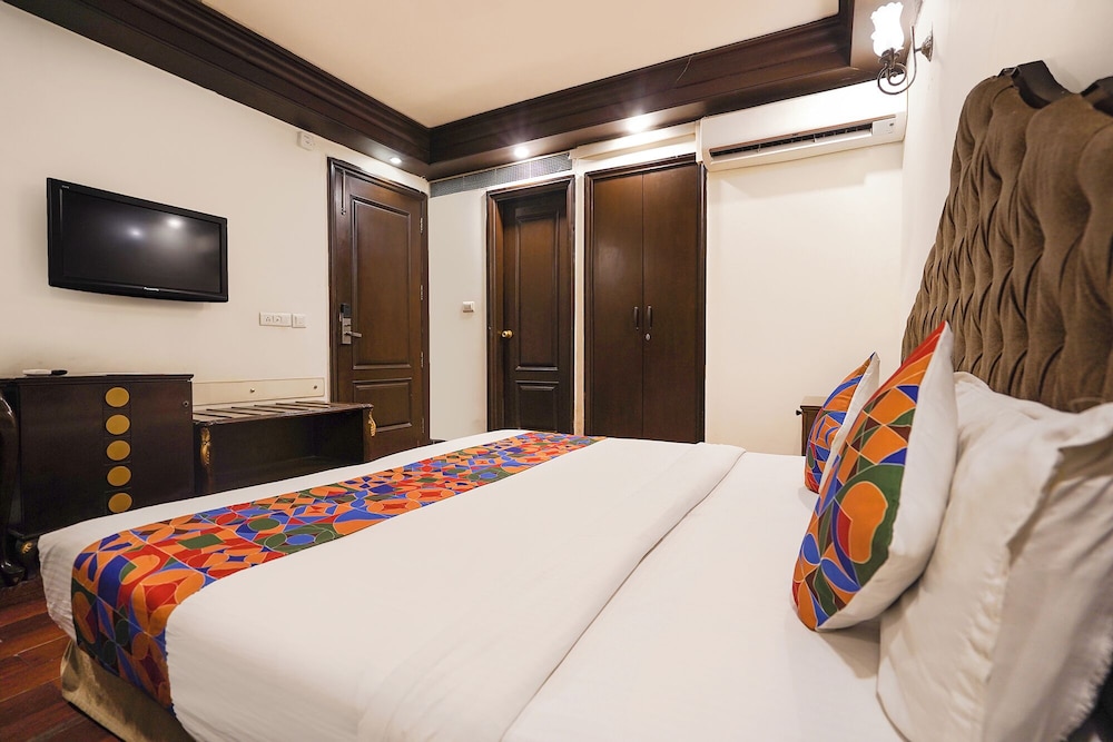 Fabhotel Nfc Royale