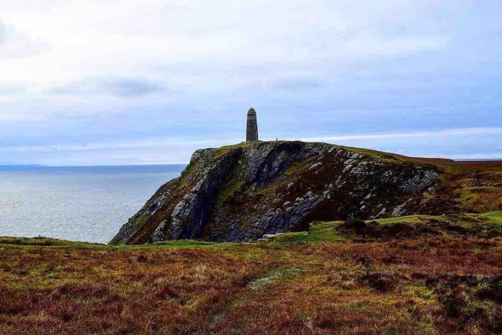 Quaint and Quirky Coastal Cottage Islay view 5