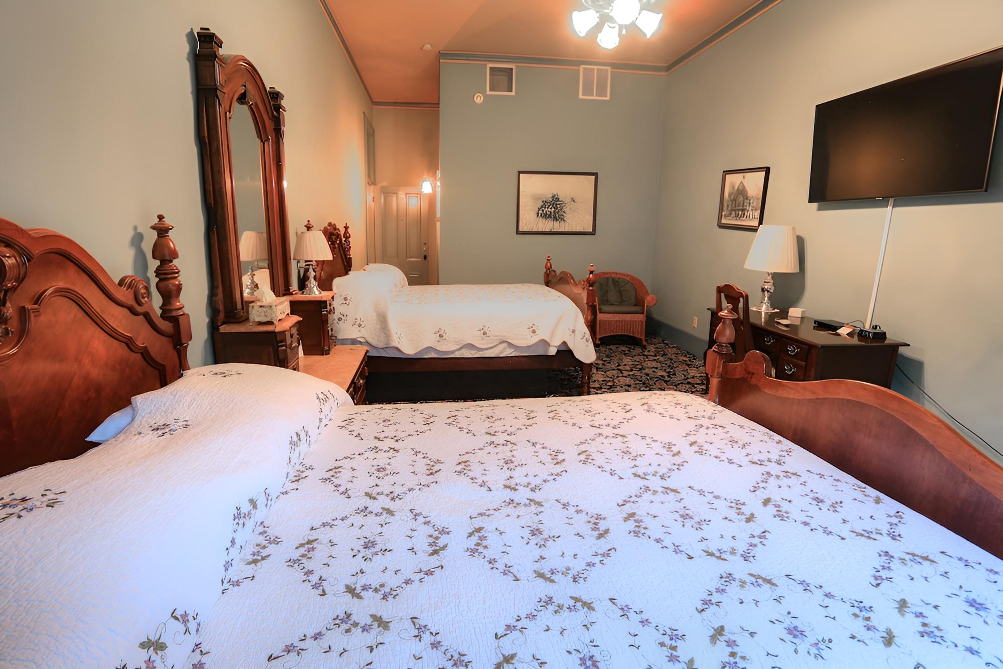 Daytona Beach Vacations - The Weinhard Hotel - Property Image 20