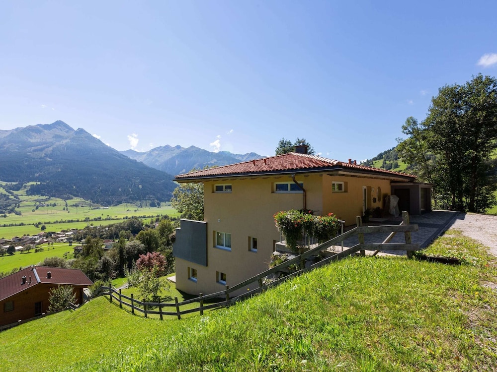 Apartment in Kaprun Near Ski Slopes