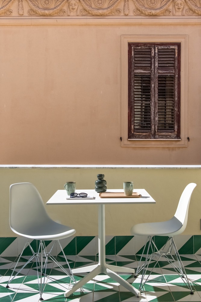 Settimo Apartment With Terrace by Wonderful Italy