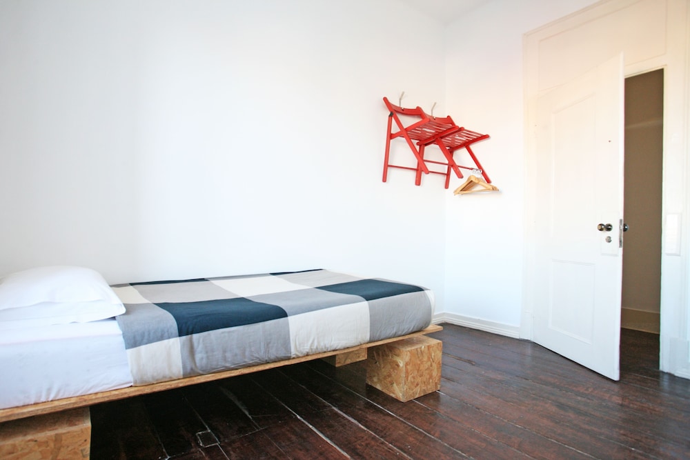 Friendly Hills Bairro Alto - Hostel view 3