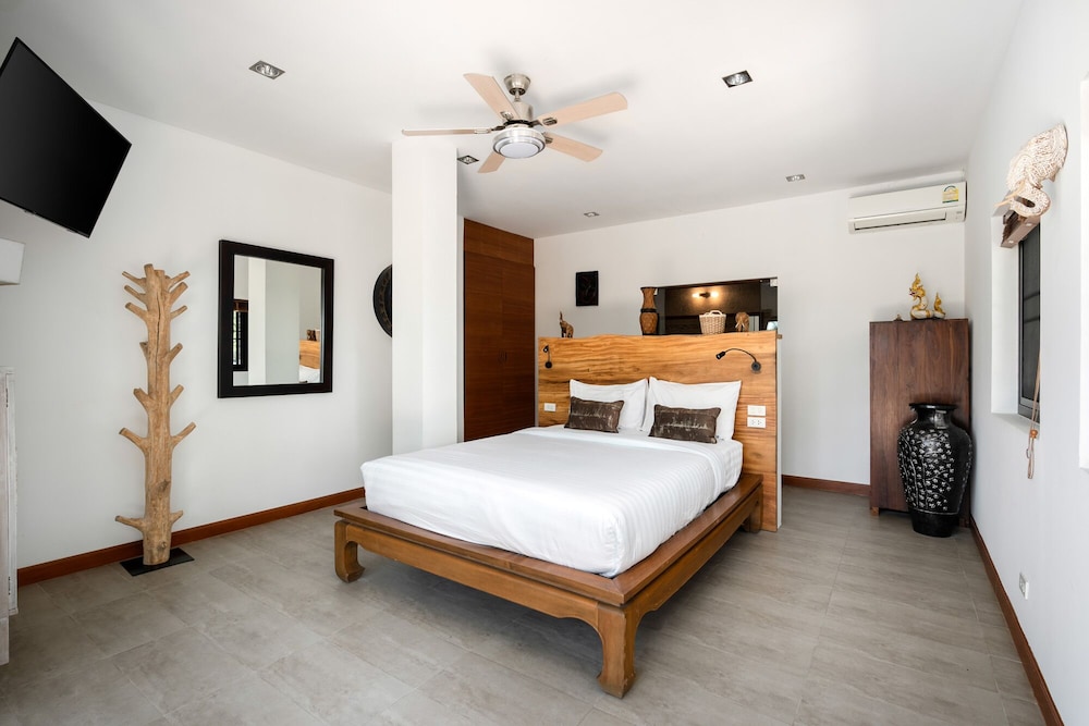 Stylish 3 Bedroom Pool Villa - KBR1 view 4