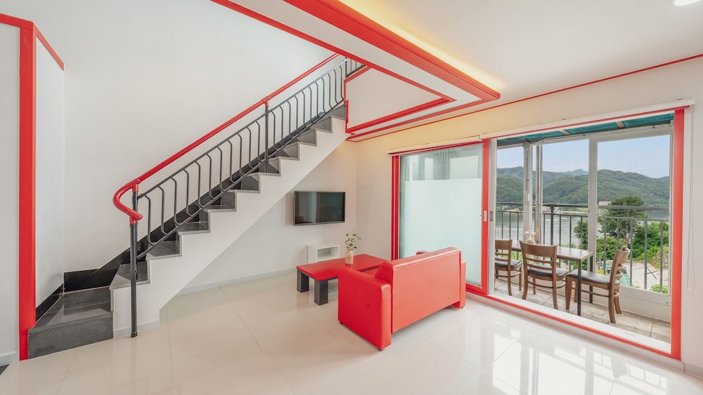 Gapyeong The Hue Spa Pension