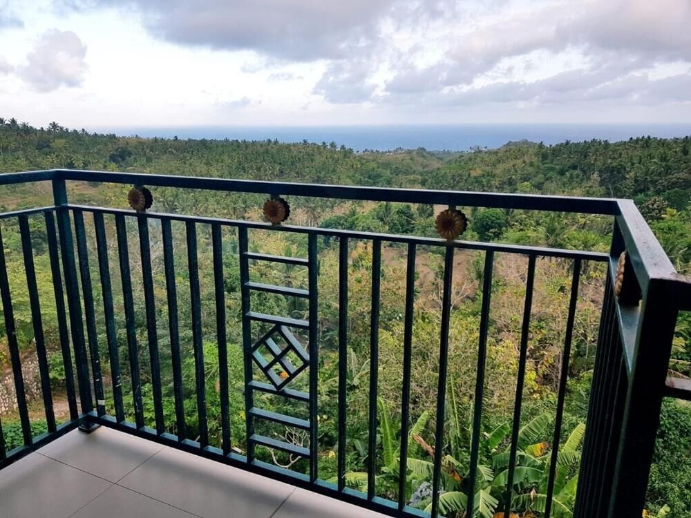Atuh Galaxy Cottage