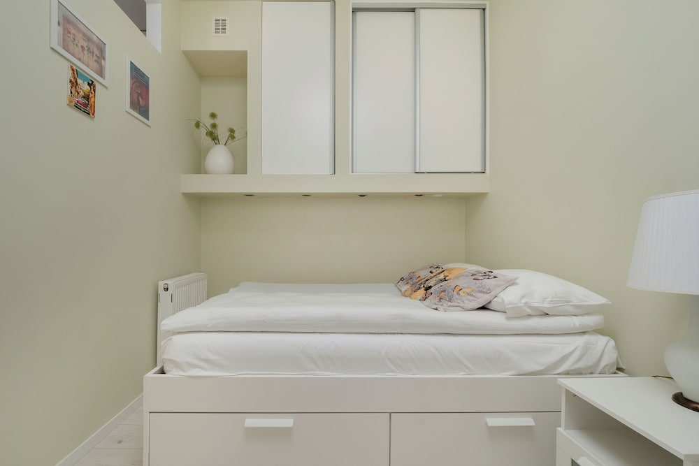 Apartment Łódź With Parking by Renters